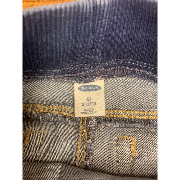 OLD NAVY Boy’s Pull On Cuffed Bermuda Stretch Jean Shorts / Size: 5T - Picture 3 of 7